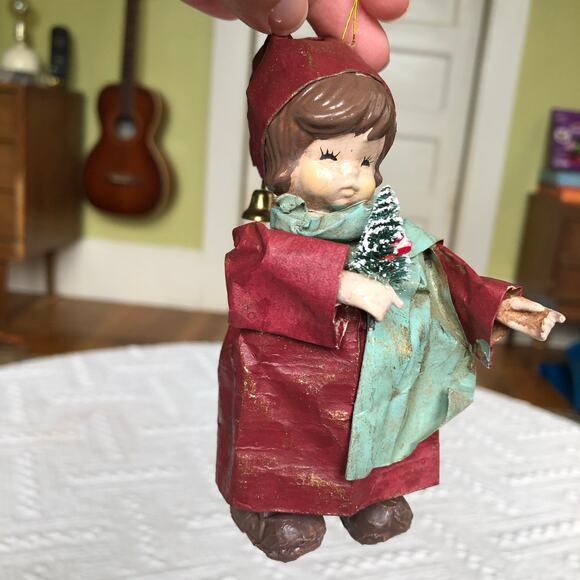 Vintage 1960s Paper Mache Caroler Girl Ornament w Bell & Bottle Brush Tree - Picture 2 of 9